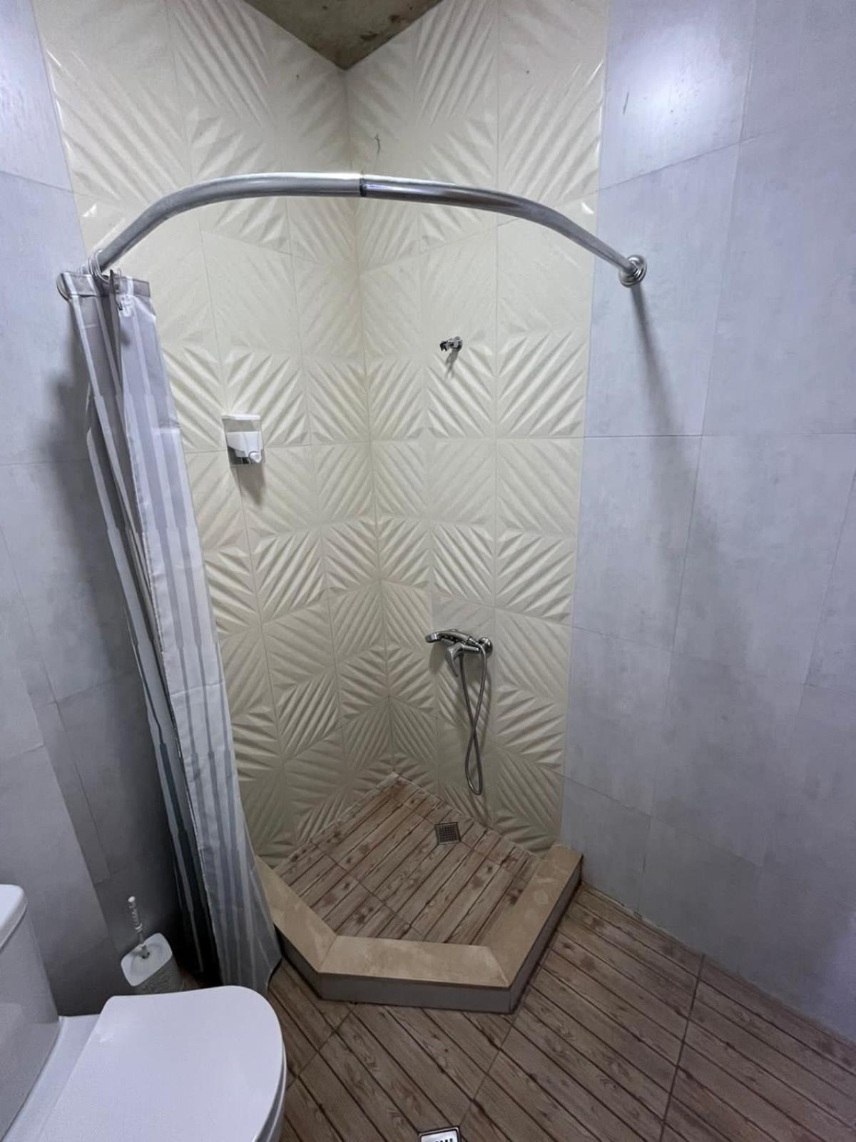 Eco Garden Kutaisi公寓 外观 照片